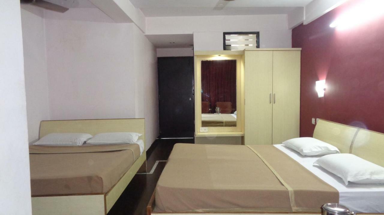 מייזור Hotel Ganesh Palace מראה חיצוני תמונה